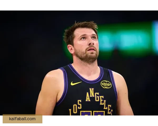 湖人伤病连锁反应里夫斯二级拉伤赛季报销东契奇无限期缺阵